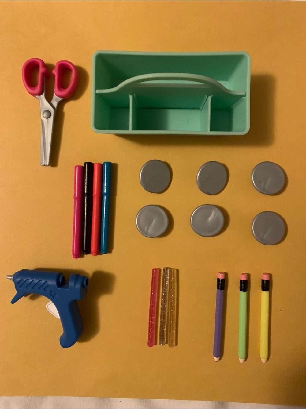 American Girl World By Us Community Centre Table and Chairs Arts and Crafts Kit